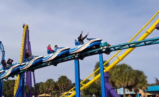 Wave Breaker: The Rescue Coaster