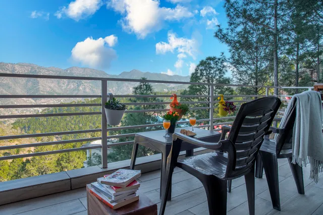 Hill View Apartments, Kasauli