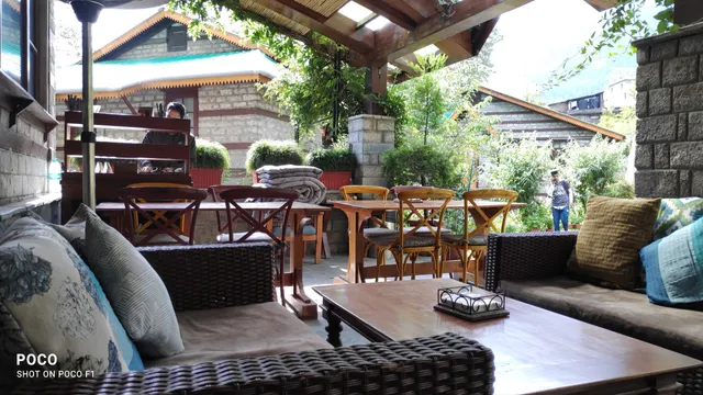 Johnson Bar & Restaurant