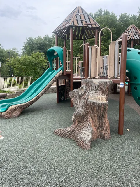 Chessie's Big Backyard