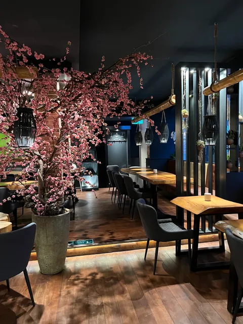 Michiko Sushi & Vietfusion Restaurant