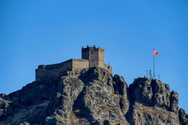 Şebinkarahisar Castle