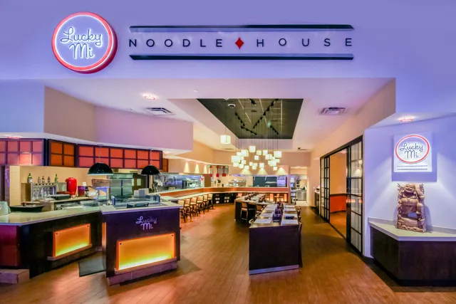 Lucky Mi Noodle House (in Seminole Casino Hotel)