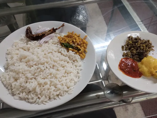 Sea queen, സീ ക്യൂൻ തീരമൈത്രി സീഫുഡ് റെസ്റ്റോറൻ്റ്