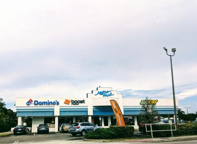 Metro West Shopping Center