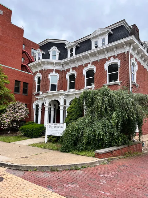 The Shops on West Diamond