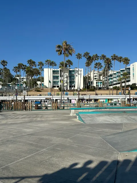 Redondo Beach Pier Skatepark