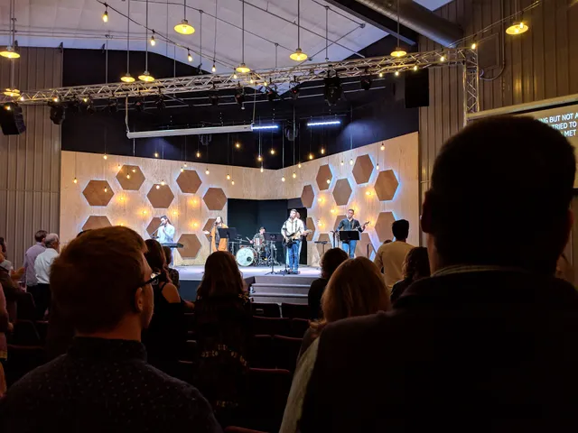 Vineyard Church Sullivan