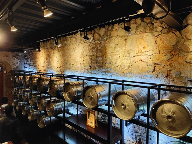 Blue Moon TapHouse Casco Viejo