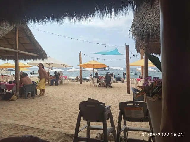 El Coral Restaurante & Bar