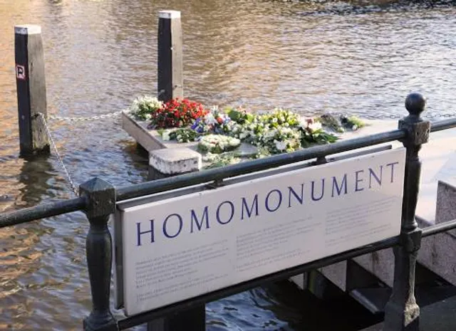 Homomonument