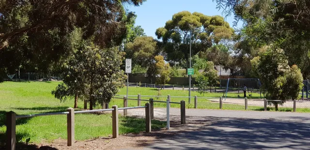 Knaith Road Reserve