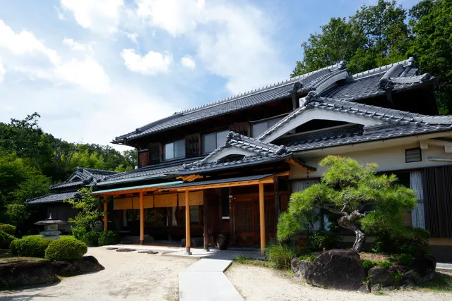 翠華園 谷村弥三郎商店