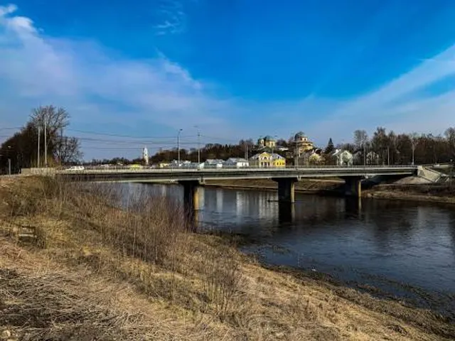 Tsurumigawa Tarumachi Park