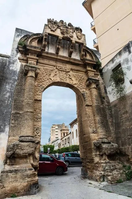 Porta San Salvatore