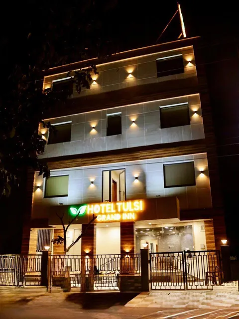 Hotel Tulsi Grand Inn Vrindavan