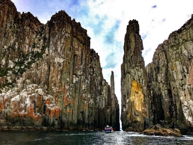 Tasman Island Cruises