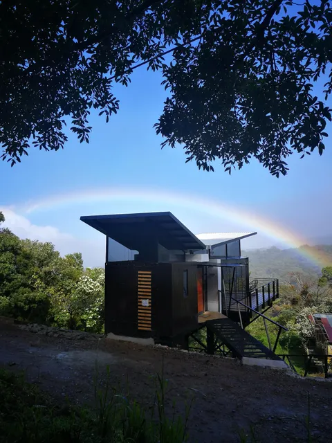 Kapetsowa Container Loft