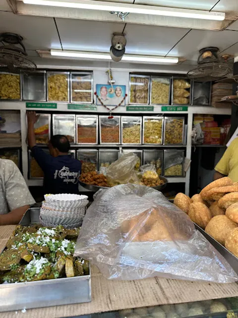 Jamnagari Farsan Mart