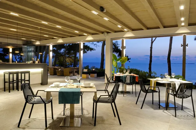 Lungomare Restaurant