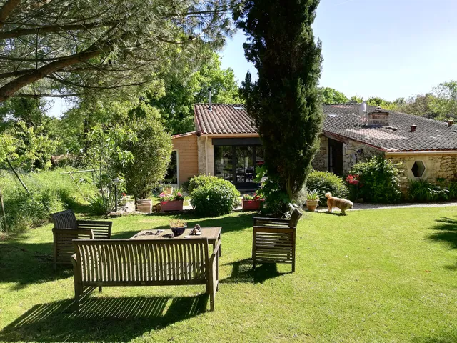 Varzay autour du puits, chambre d'hôtes de caractère