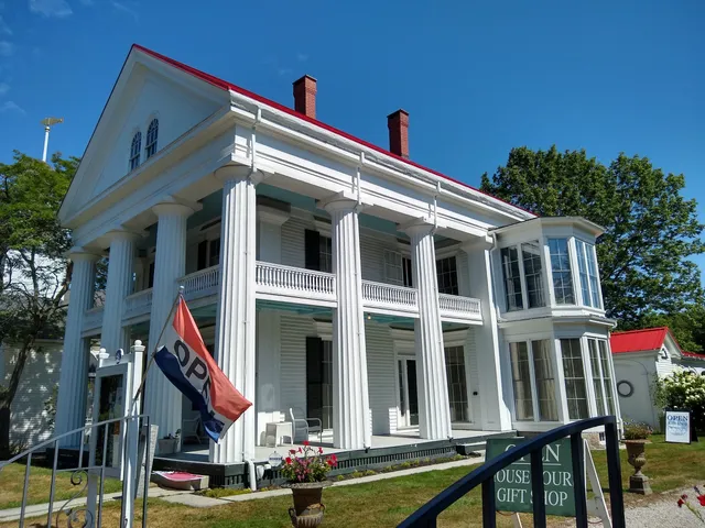 The Kennebunkport Historical Society