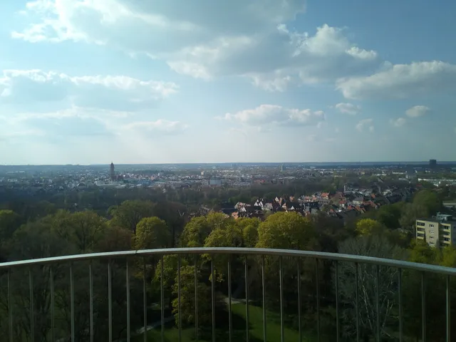 Wittelsbach Park large lawn