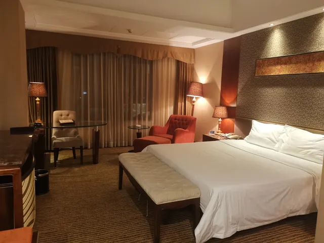 Dongguan Swan Lake Hotel