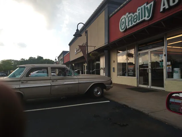 St. Anthony Village Shops shopping center