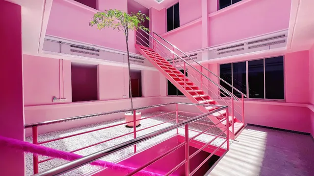 The Pink Cabana - Hotel