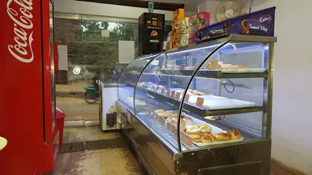 COOKIES THE CAKE CAFE