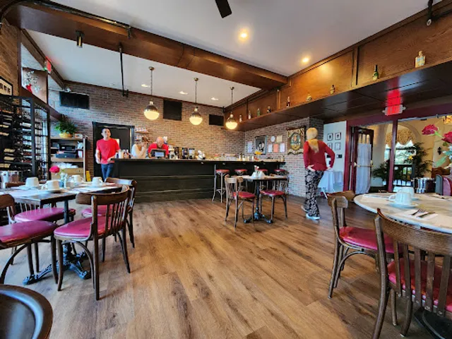 Monte's At the Manor