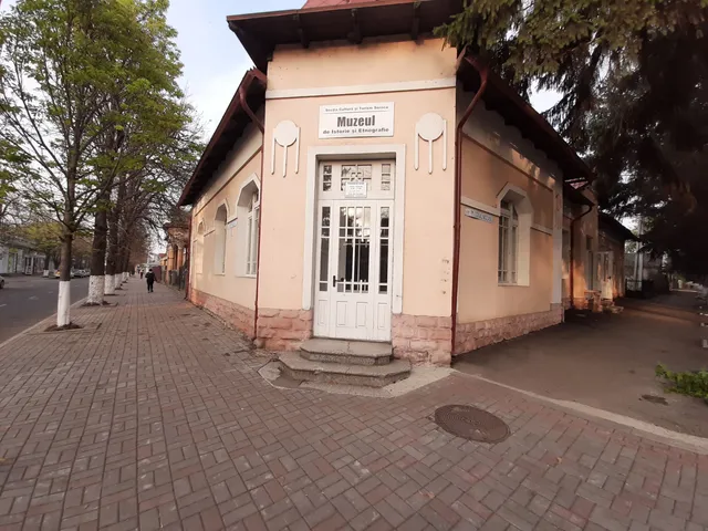 Muzeul de istorie si etnografie "Nicolae Bulat"