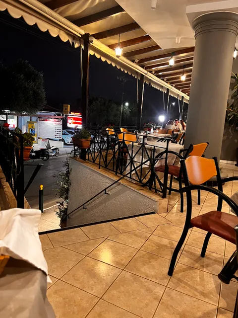 da veronica restaurant - Αργοστόλι - Mediterranean cuisine , Vegeterian food , Vegan food , Greek cuisine , Λάσση φαγητό