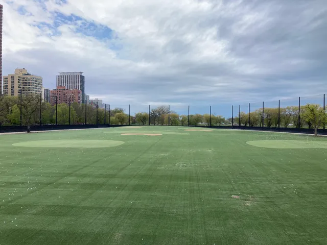 Diversey Driving Range & Mini Golf