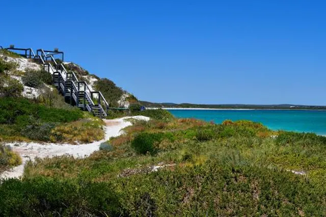 Thirsty Point lookout