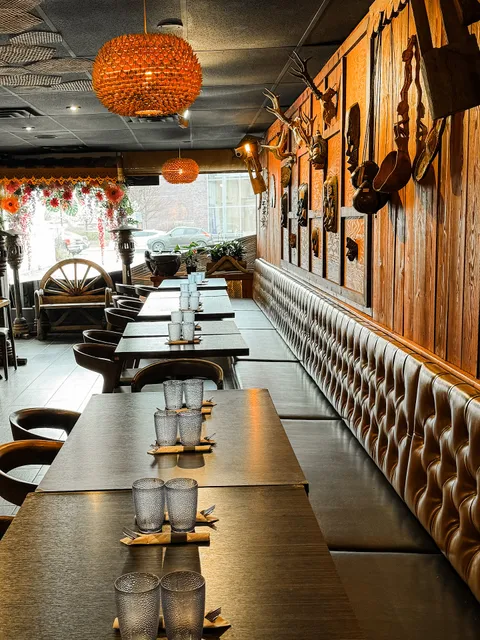 Jatujak - Richmond hill