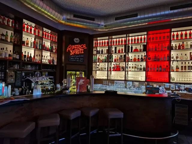 Pino's Bar & Restaurant und Eventlocation