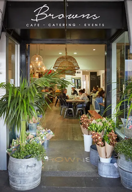 Browns Eatery and Store