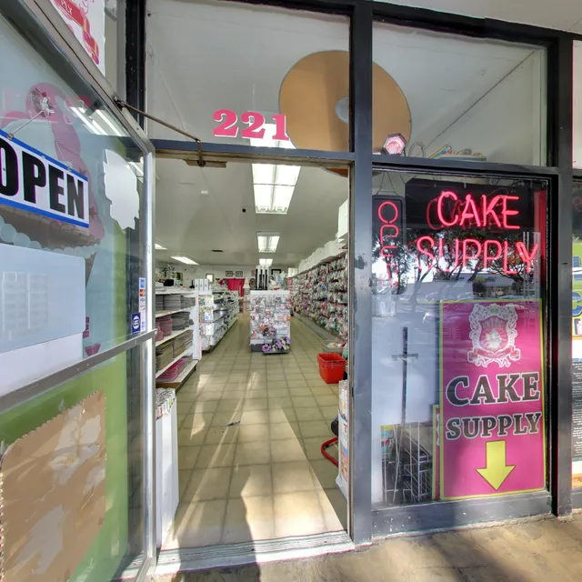 Lumi Cake Supply & Party Decor