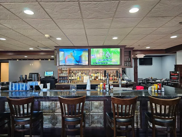 The New Albany Links Pub