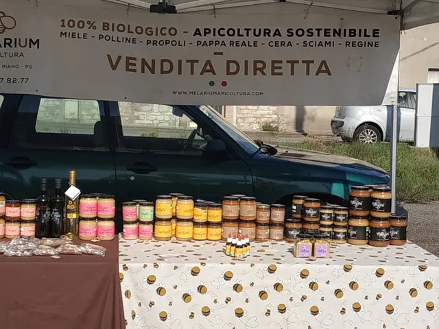 MercaTezio mercato contadino e banco del baratto