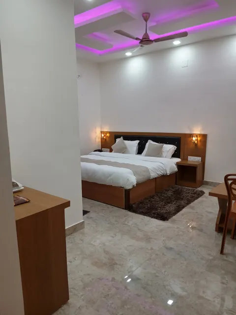 Super Collection O Hotel D N Grand - Hotel in Bariatu Ranchi | Guest House in Bariatu Ranchi