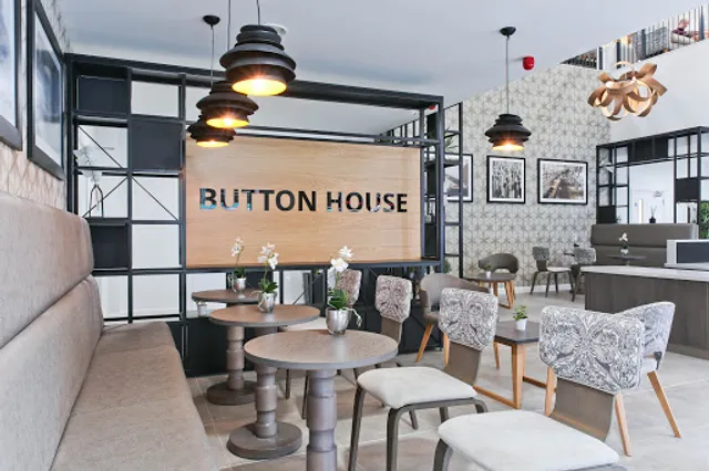 Slate & Grain Brassiere & Bar