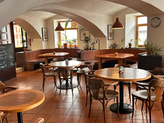 První Doubravnická restaurace