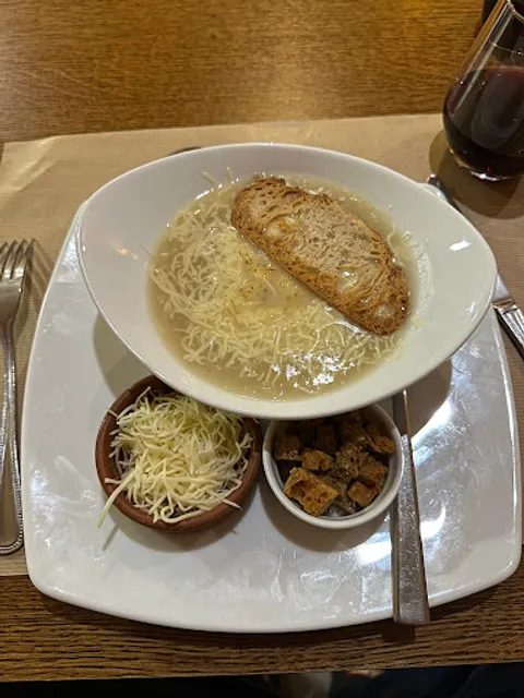 Restaurant Logis Hôtel Sully le Château