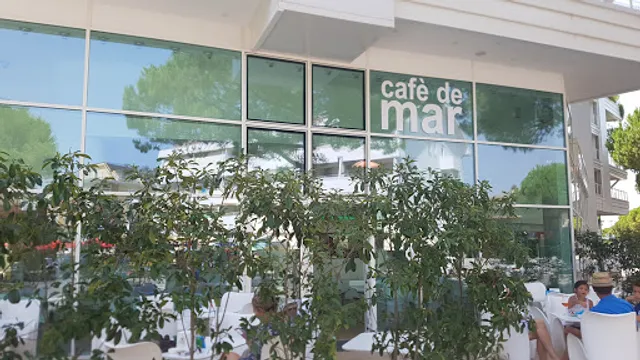Cafe De Mar