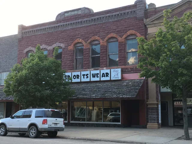 So-Jo's Sportswear-Embroidery