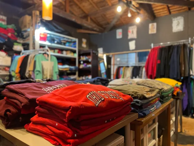 古着屋RE:LATE 古町店