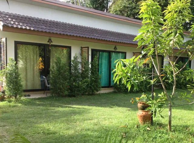 New season & Klangpha cafe นิวซีซั่น แอนด์ กลางป่าค่าเฟ่